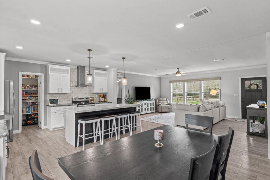 Furnished interior view inside a new home in , Santa Fe (Image 11).