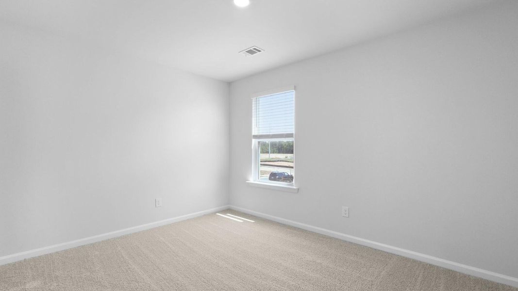 Spacious, unfurnished interior of a new home in Lakeview at Kitfield, Moncks Corner (Image 31).