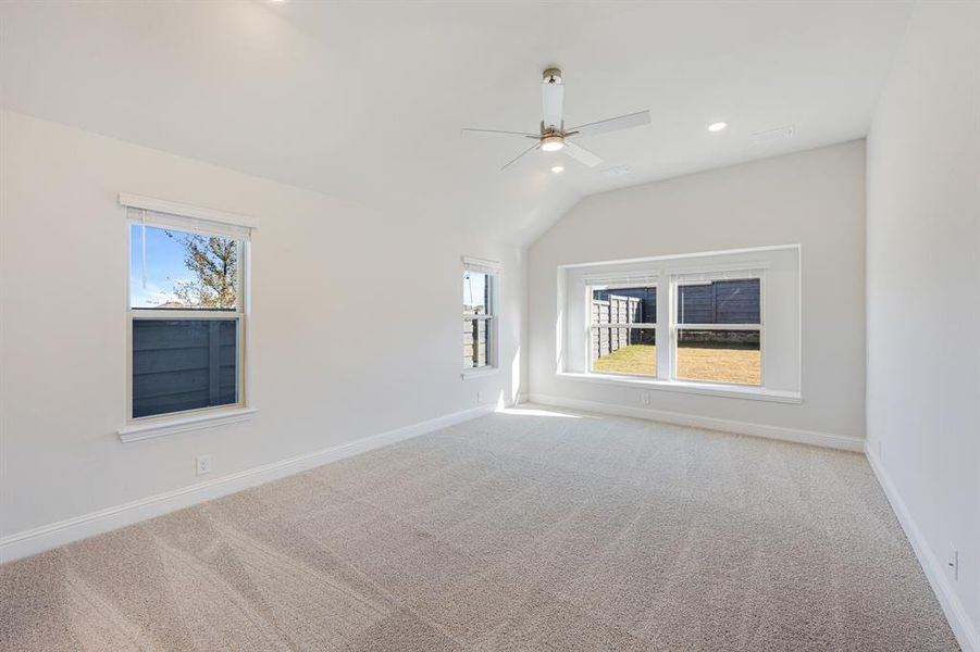 Spacious, unfurnished interior of a new home in Union Park Classic 55, Little Elm (Image 33). Spacious, unfurnished interior of a new home in Union Park Classic 55, Little Elm (Image 33).