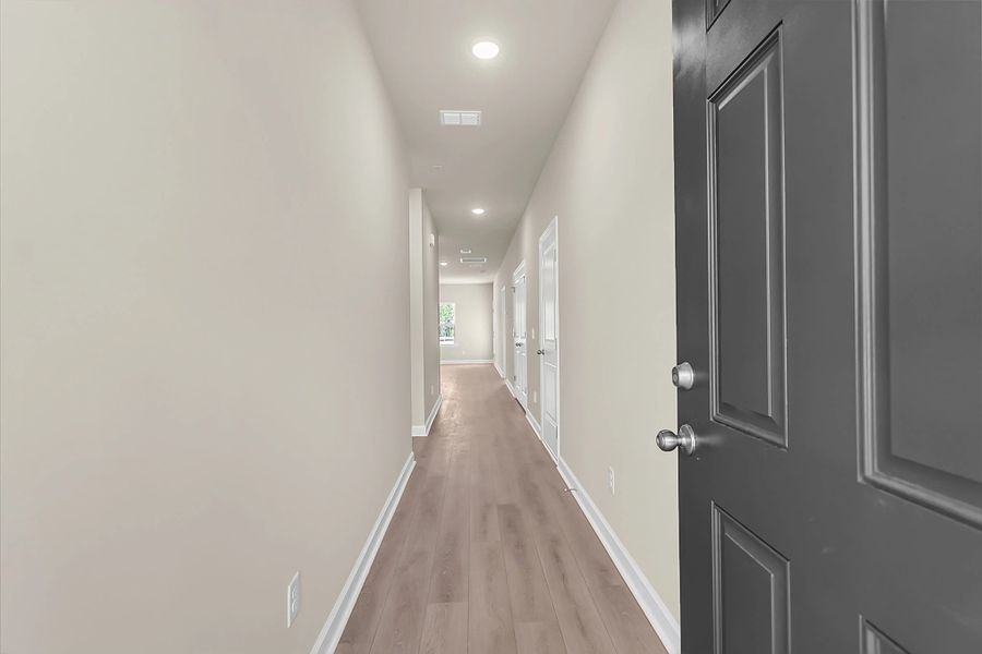 Spacious, unfurnished interior of a new home in Tea Farm, Ravenel (Image 11). Spacious, unfurnished interior of a new home in Tea Farm, Ravenel (Image 11).