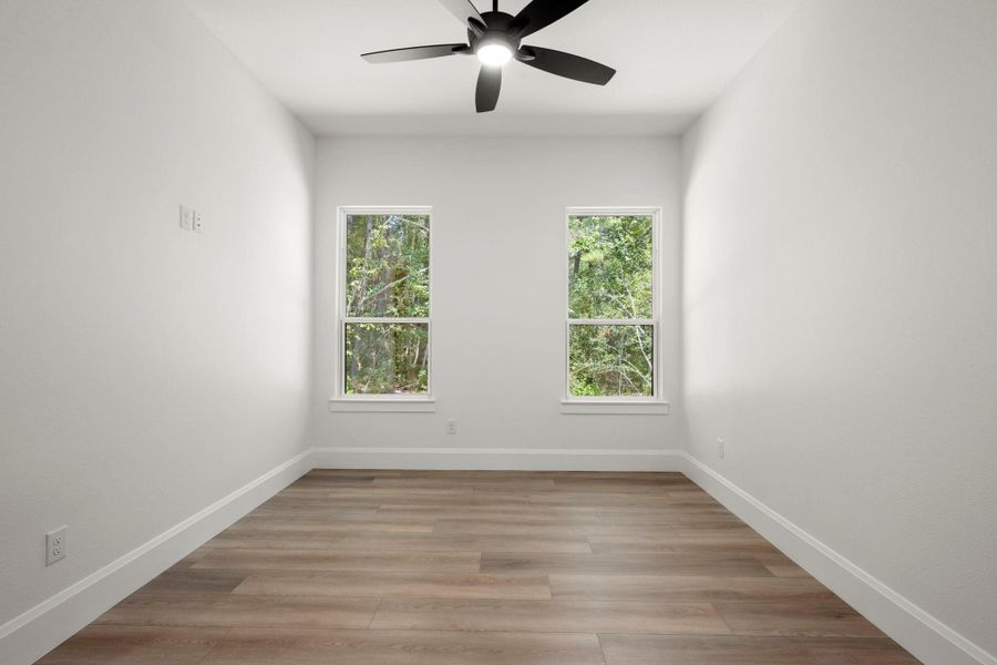 Spacious, unfurnished interior of a new home in , Huntsville (Image 35).