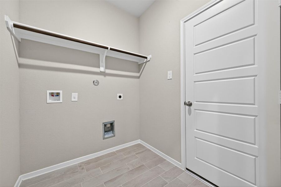 Spacious, unfurnished interior of a new home in Cypress Green, Hockley (Image 18).