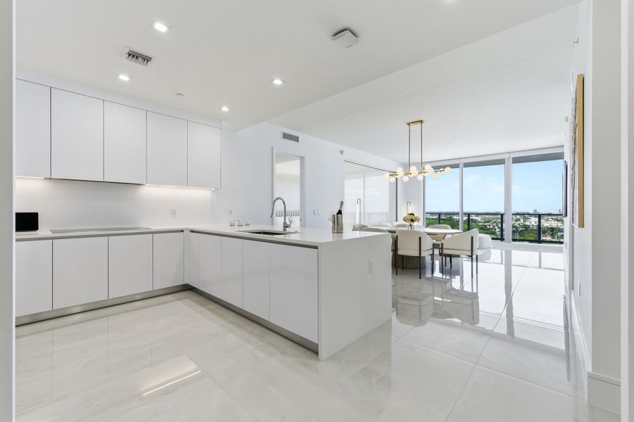 220_Lake_Shore_Dr_1205_WPB_011 220_Lake_Shore_Dr_1205_WPB_011