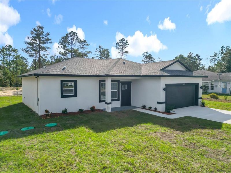 Exterior details and patio area of a home in , Citrus Springs (Image 25). Exterior details and patio area of a home in , Citrus Springs (Image 25).