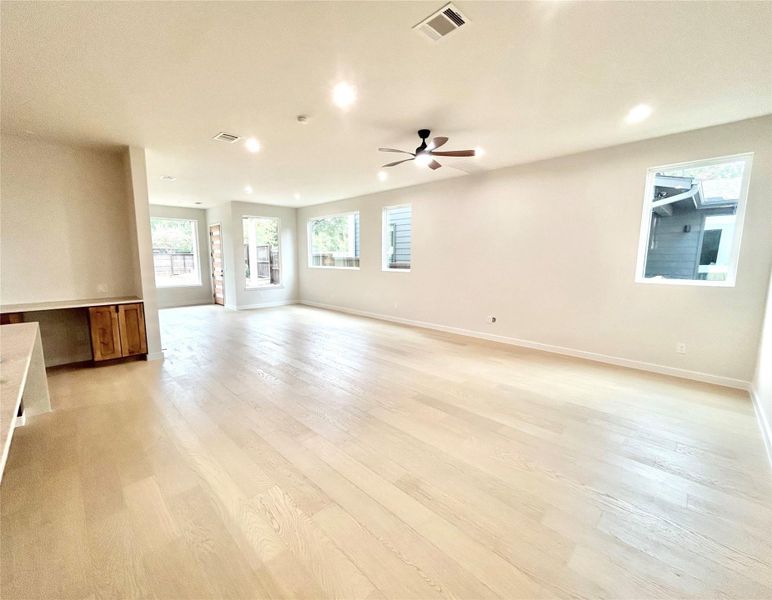 Spacious, unfurnished interior of a new home in , Austin (Image 20). Spacious, unfurnished interior of a new home in , Austin (Image 20).