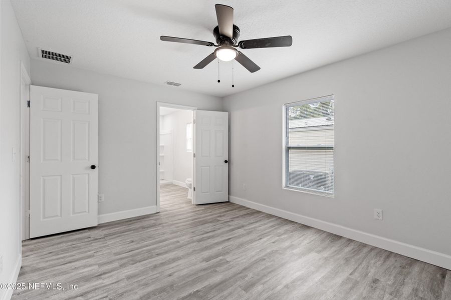 Spacious, unfurnished interior of a new home in , Jacksonville (Image 32). Spacious, unfurnished interior of a new home in , Jacksonville (Image 32).