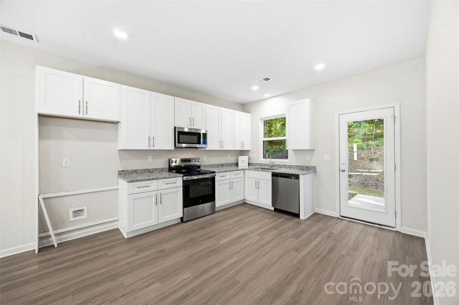 Furnished interior view inside a new home in , Kings Mountain (Image 5).