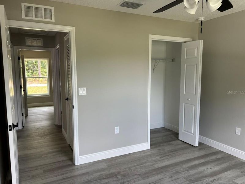 Spacious, unfurnished interior of a new home in , Dunnellon (Image 24).