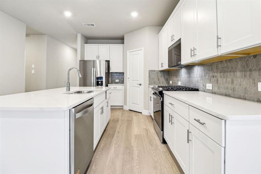 Photo is not of the actual home, but is an inspirational photo of builder’s model home and may depict options, furnishings, and/or decorator features that are not included.