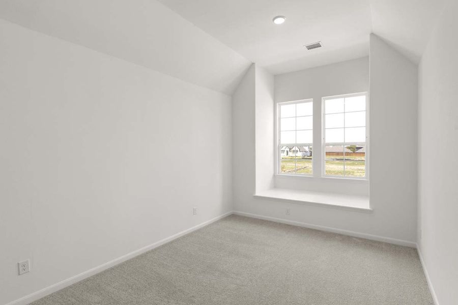 Spacious, unfurnished interior of a new home in Nelson Lake, Rockwall (Image 35).