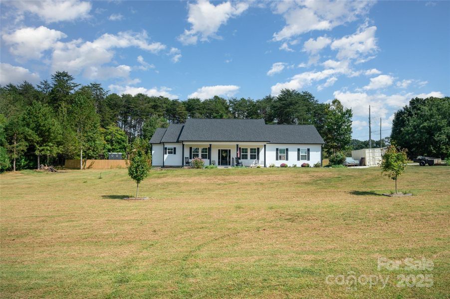 Exterior details and patio area of a home in , Statesville (Image 25).