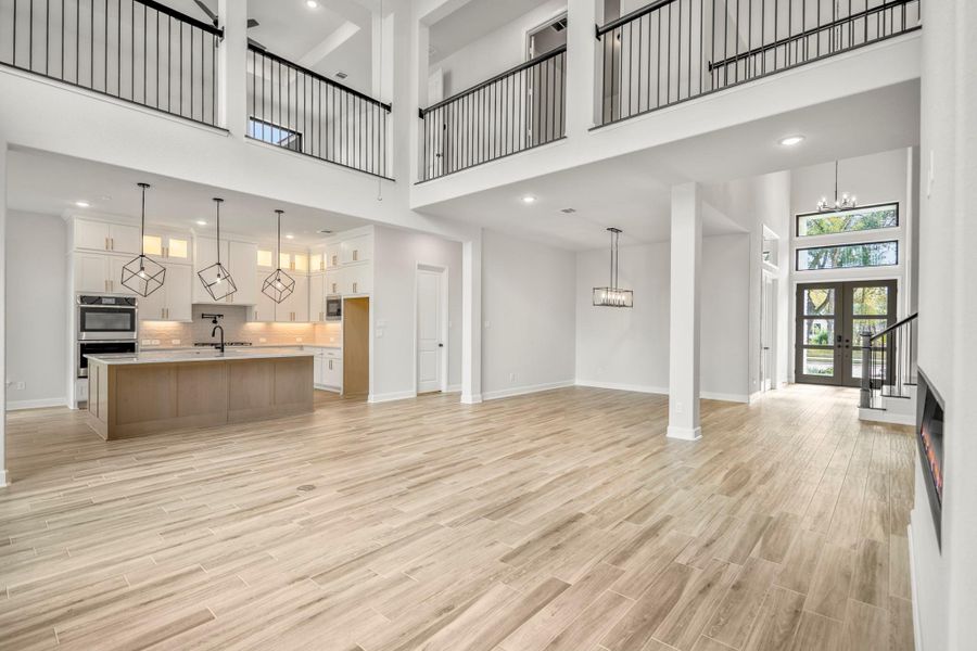 Spacious, unfurnished interior of a new home in Sienna 70' Lots, Missouri City (Image 32). Spacious, unfurnished interior of a new home in Sienna 70' Lots, Missouri City (Image 32).