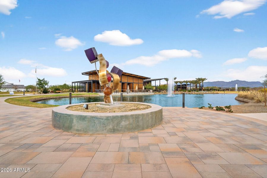 73-web-or-mls-779953 Dutchman Dr