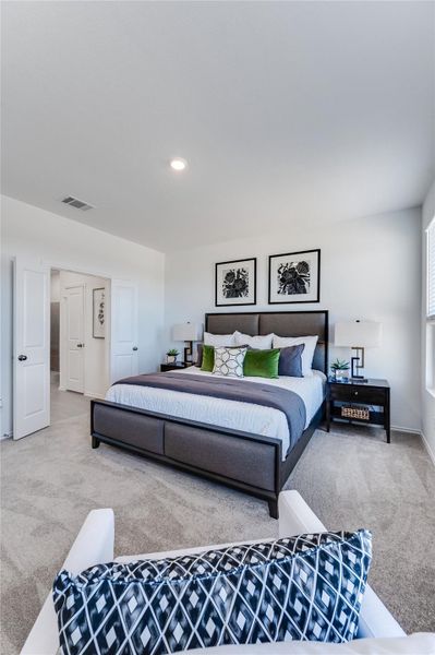 Furnished interior view inside a new home in , Bertram (Image 28).