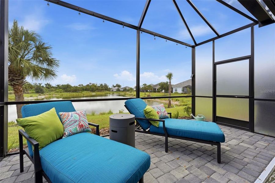 Exterior details and patio area of a home in , Venice (Image 22).