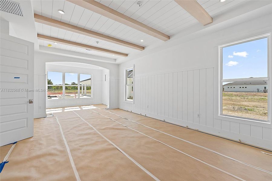 Spacious, unfurnished interior of a new home in Bridgewater, Jupiter (Image 28). Spacious, unfurnished interior of a new home in Bridgewater, Jupiter (Image 28).