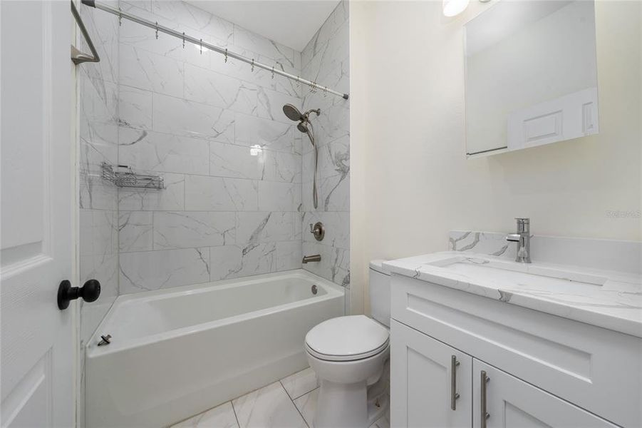 Furnished interior view inside a new home in , Ocala (Image 8).