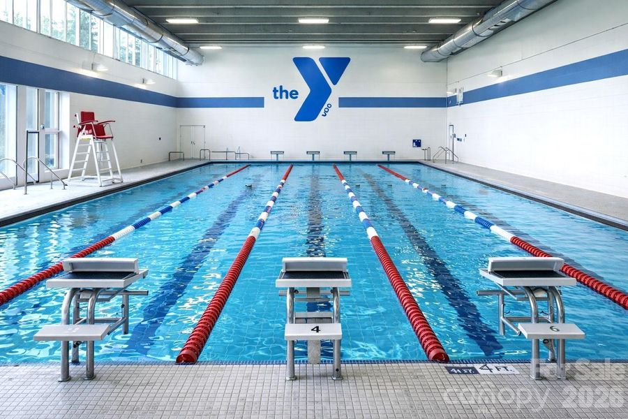 The Y in 10 minutes with indoor Pool.