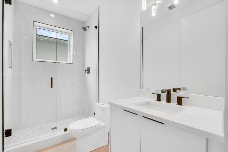 Furnished interior view inside a new home in , Fort Lauderdale (Image 16).