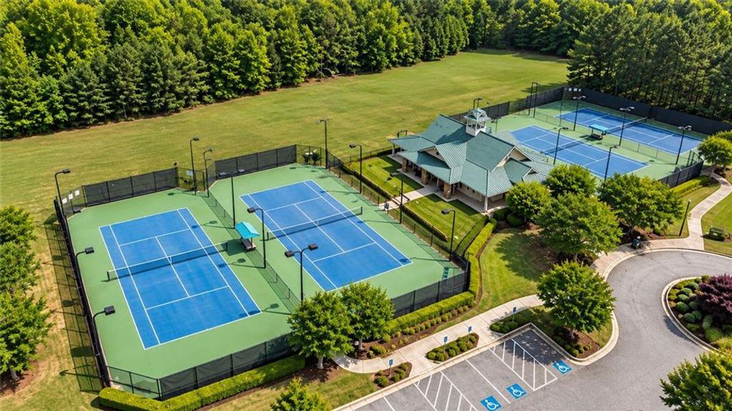 Community amenities in Tributary Village, Douglasville (Image 26).