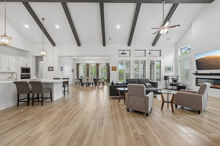 Community amenities in The Woodlands Hills, Willis (Image 45).