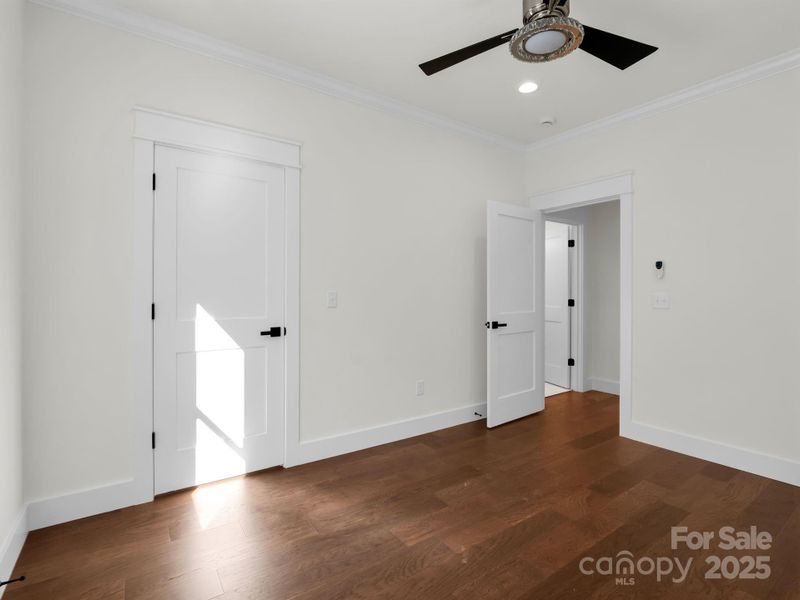 Spacious, unfurnished interior of a new home in , Hendersonville (Image 22).