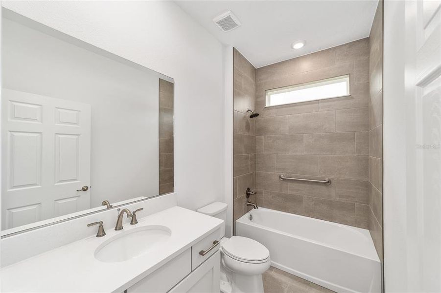 Furnished interior view inside a new home in , Ocala (Image 5).