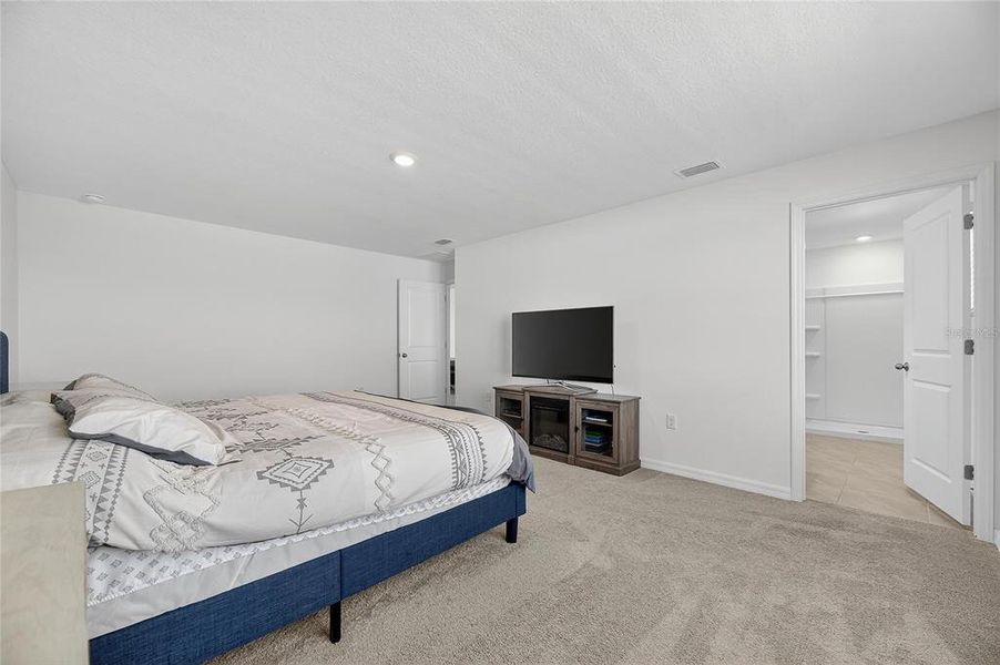 Furnished interior view inside a new home in North Park Isle, Plant City (Image 28).
