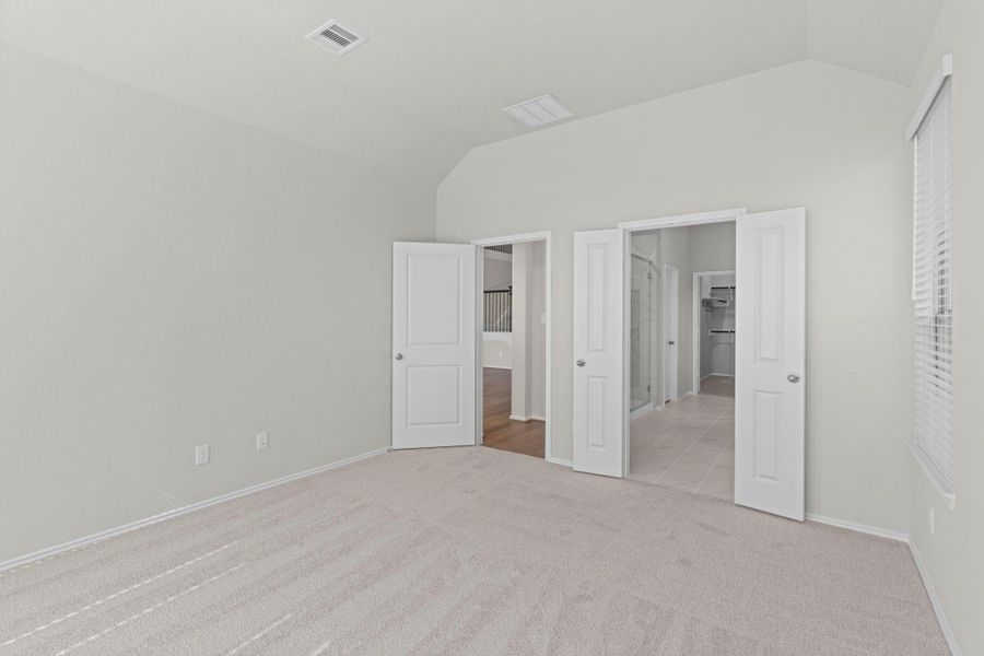 Spacious, unfurnished interior of a new home in Candela, Richmond (Image 30).