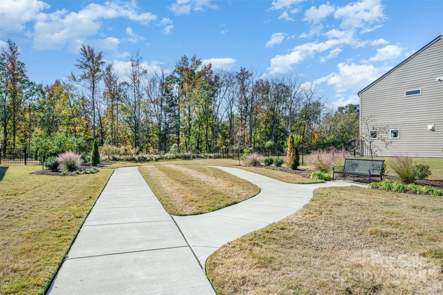 Image 38 of a home in Parkside Crossing.