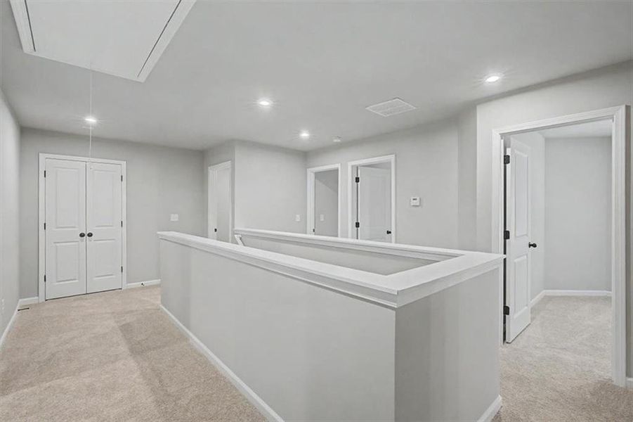 Spacious, unfurnished interior of a new home in Sawmill Creek, Austell (Image 42).