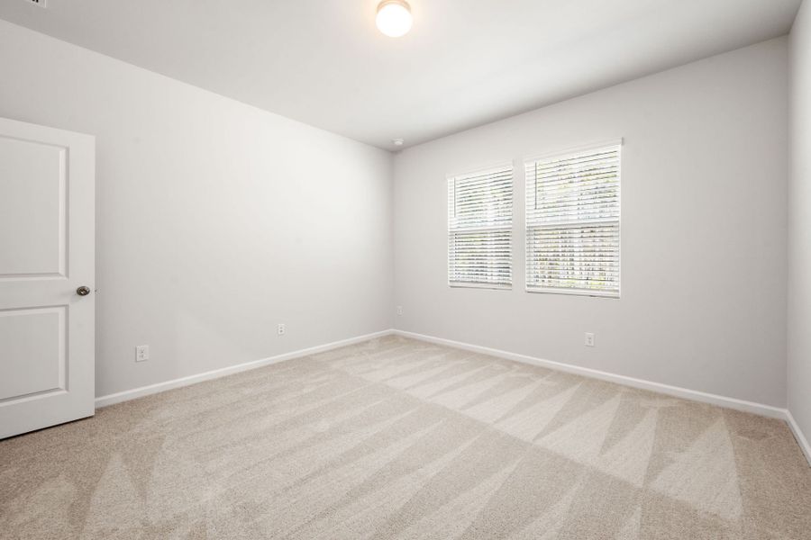 Spacious, unfurnished interior of a new home in Heartwood, Richmond Hill (Image 11).