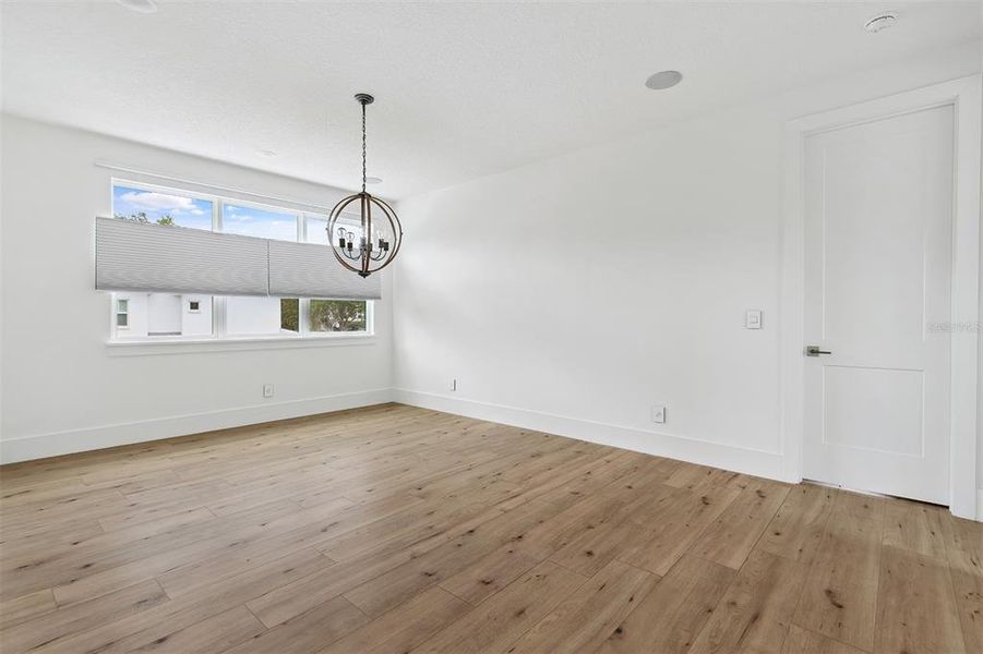 Spacious, unfurnished interior of a new home in , Winter Park (Image 24).