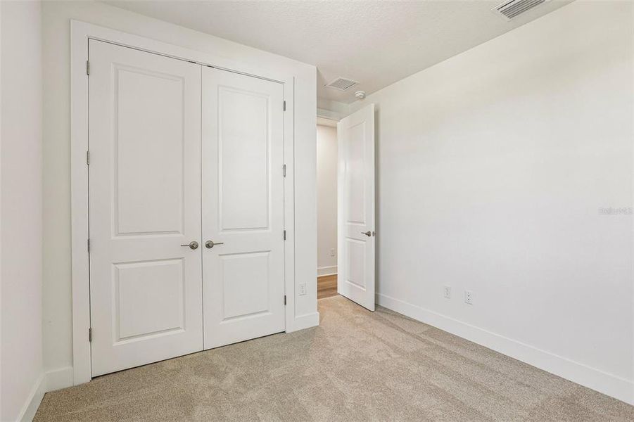 Spacious, unfurnished interior of a new home in Lagoon Residences at Epperson, Wesley Chapel (Image 36).