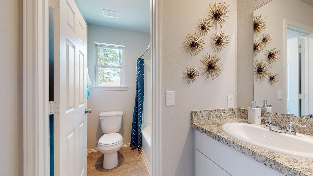 Taylor Core C350 Chelsey Bath2 1of2 F2 5 15 25