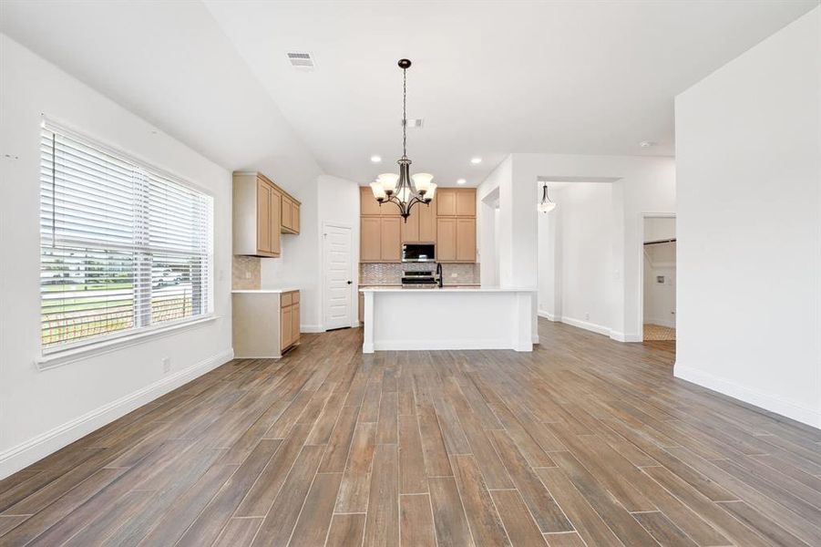 Spacious, unfurnished interior of a new home in Stone River Glen, Royse City (Image 25). Spacious, unfurnished interior of a new home in Stone River Glen, Royse City (Image 25).