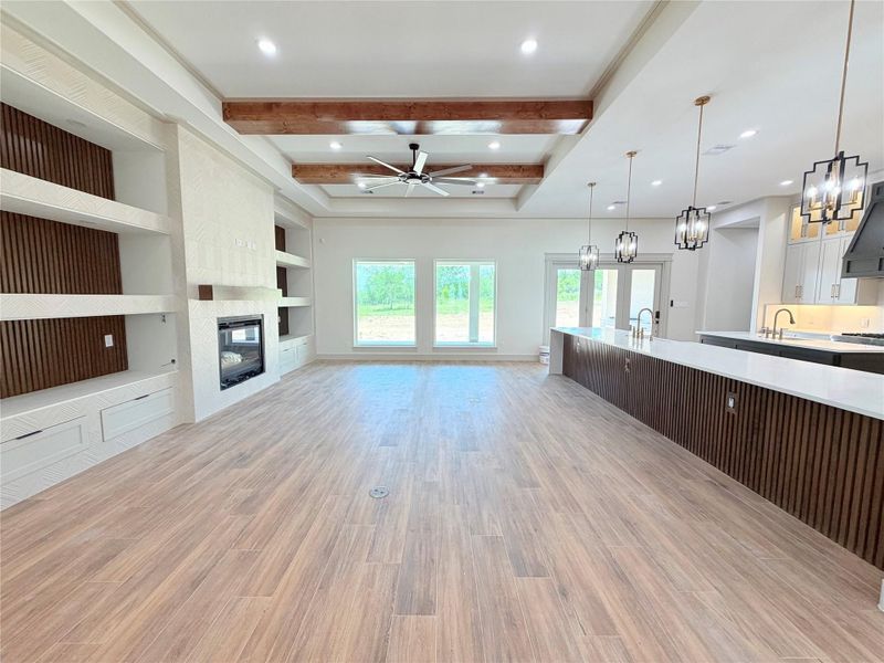 Spacious, unfurnished interior of a new home in , Washington (Image 40).