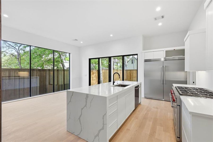 Furnished interior view inside a new home in , Dallas (Image 5).