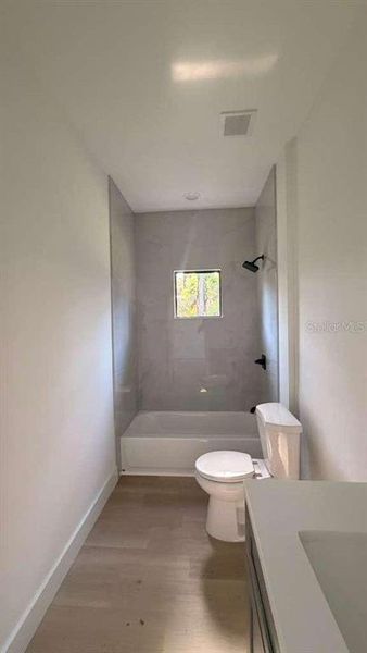 Image 43 of a home in .