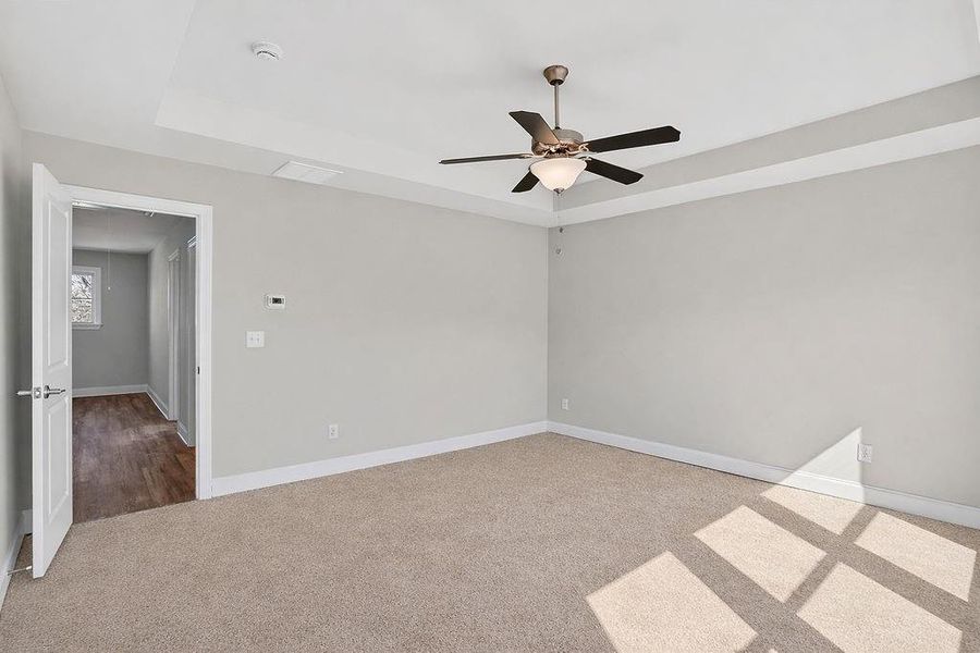 Spacious, unfurnished interior of a new home in , Homer (Image 24).