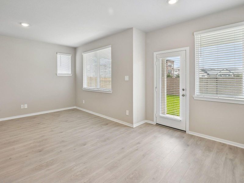 Spacious, unfurnished interior of a new home in Parkway Commons - City Series, Missouri City (Image 31). Spacious, unfurnished interior of a new home in Parkway Commons - City Series, Missouri City (Image 31).
