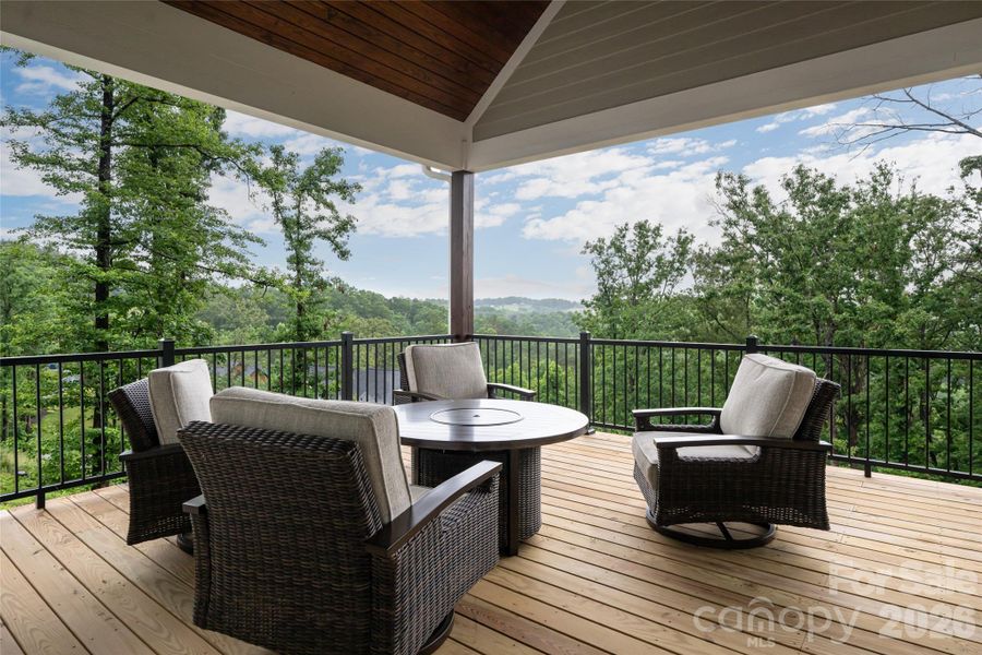 Exterior details and patio area of a home in , Alexander (Image 31).