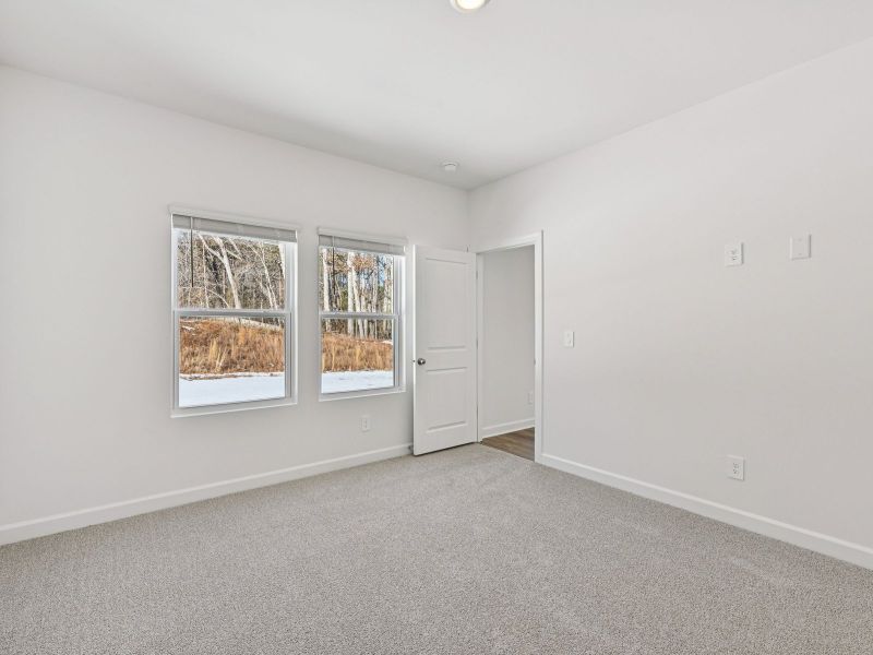Spacious, unfurnished interior of a new home in Trivium Meadows, Newton (Image 11).