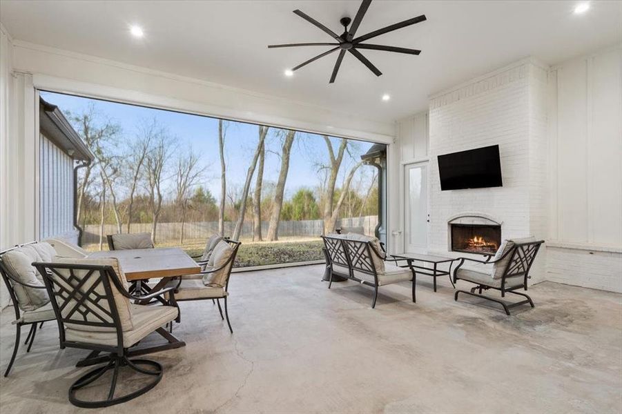 Furnished interior view inside a new home in , Waco (Image 34).