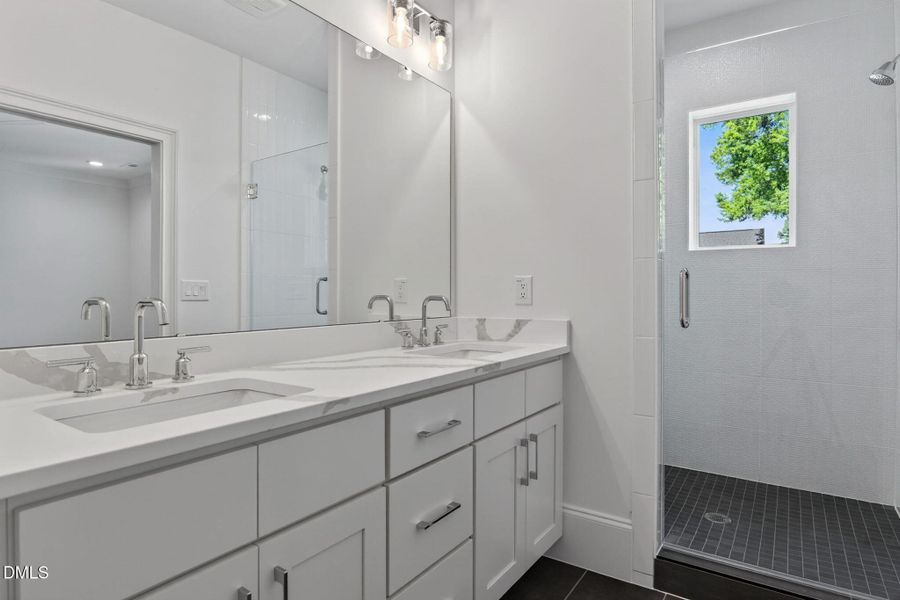 70-web-or-mls-402 Willow St - 70