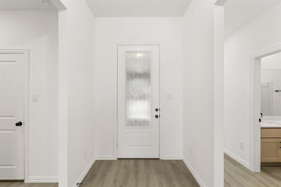 Spacious, unfurnished interior of a new home in Coyote Meadows 50s, Anna (Image 14). Spacious, unfurnished interior of a new home in Coyote Meadows 50s, Anna (Image 14).