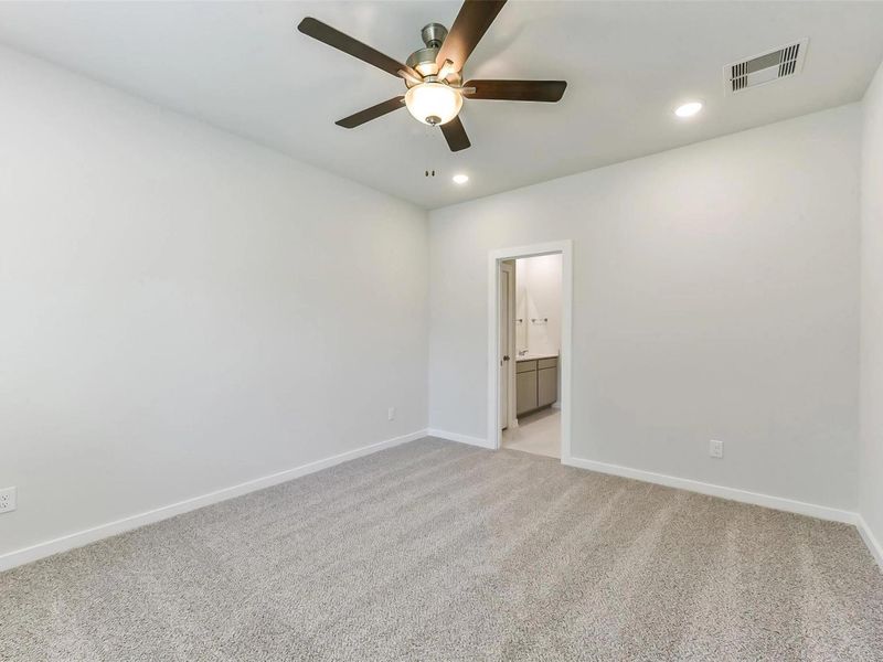 Spacious, unfurnished interior of a new home in Windmill Estates, Magnolia (Image 25).