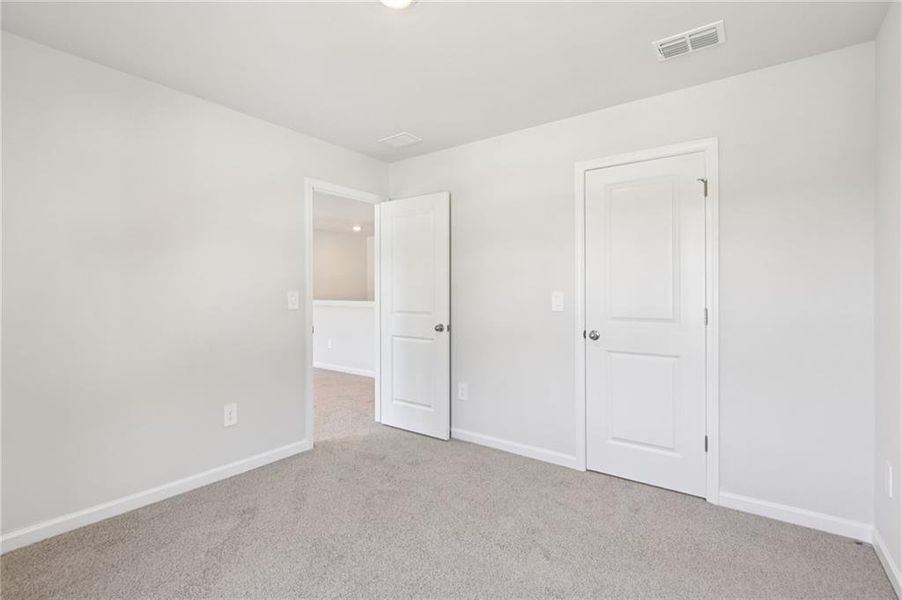 Spacious, unfurnished interior of a new home in The Oaks at Dawson, Dawsonville (Image 34).