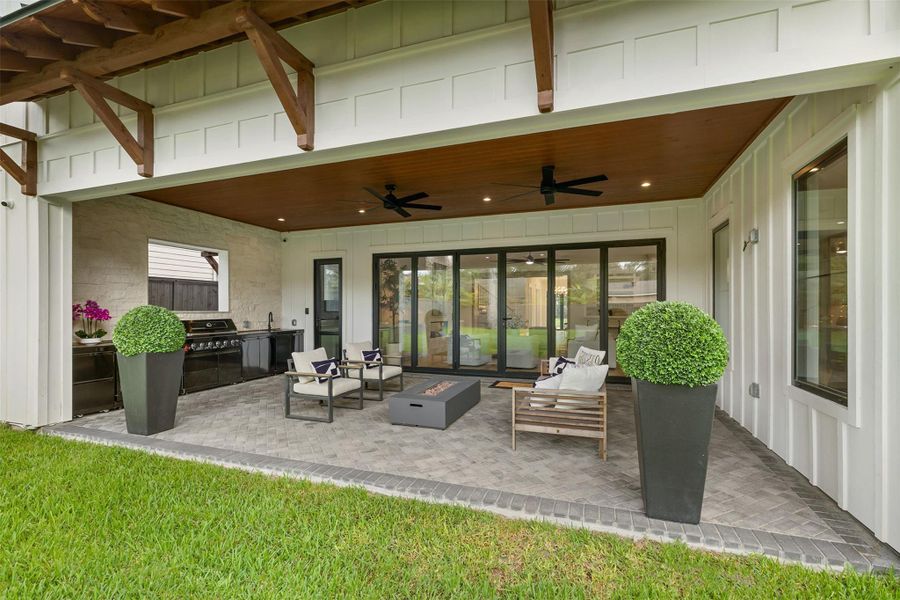 Exterior details and patio area of a home in , Houston (Image 30).