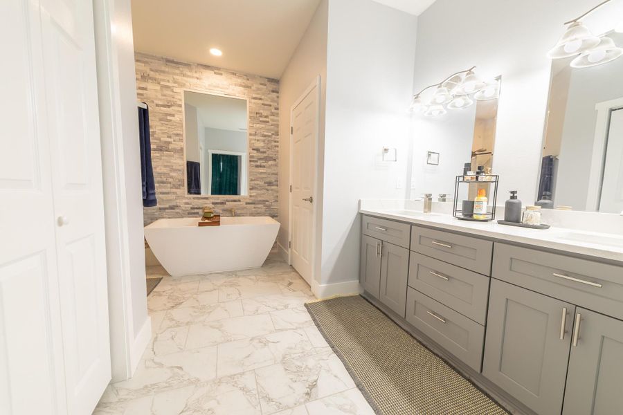 Furnished interior view inside a new home in , Okeechobee (Image 19). Furnished interior view inside a new home in , Okeechobee (Image 19).